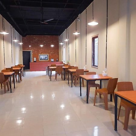เรดดอร์ซ ซีอาเรียห์ ใกล้ทรานส์มาร์ท แจมบี 2 Hotel Paalmerah ภายนอก รูปภาพ