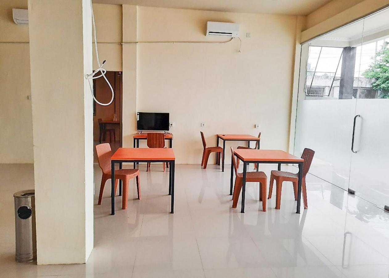 เรดดอร์ซ ซีอาเรียห์ ใกล้ทรานส์มาร์ท แจมบี 2 Hotel Paalmerah ภายนอก รูปภาพ